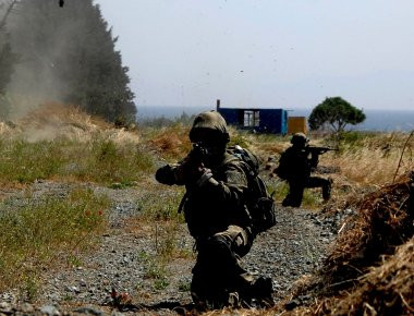 Aναβρασμός στα σύνορα Ελλάδας-Τουρκίας: Κινήσεις του τουρκικού Στρατού προκάλεσαν ελληνική επιφυλακή